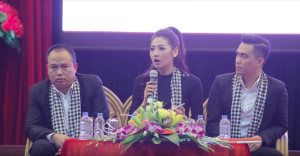 Diễn viên Việt Anh chia sẻ với sinh viên về khởi nghiệp.