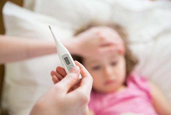 Bác sĩ hướng dẫn cách chăm sóc bé khi bị cúm A tại nhà